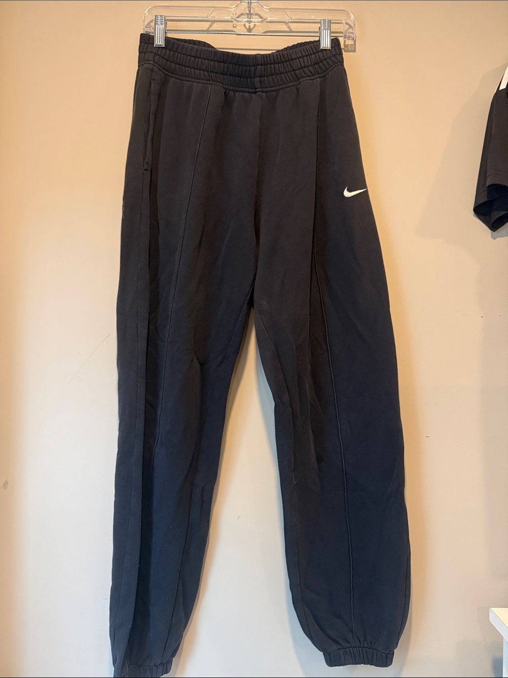 Nike Black Women's Swoosh Jogger Sweatpants